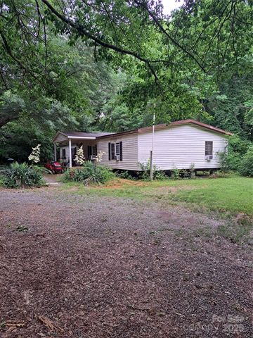 5023 Dogwood Lane, Stanley, NC 28164