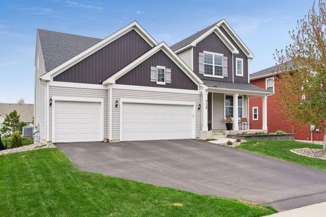 9120 Lighthouse Lane, Woodbury, MN 55129