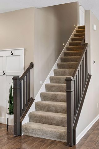 9120 Lighthouse Lane, Woodbury, MN 55129
