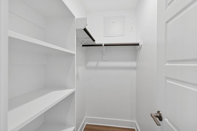 16948 Jim Sharp Drive, Montgomery, TX 77316