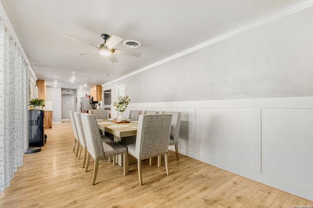 379 Pinewood, San Antonio, TX 78216