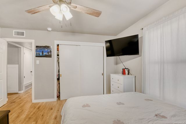 379 Pinewood, San Antonio, TX 78216