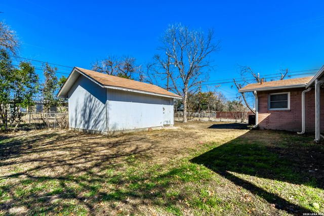 379 Pinewood, San Antonio, TX 78216