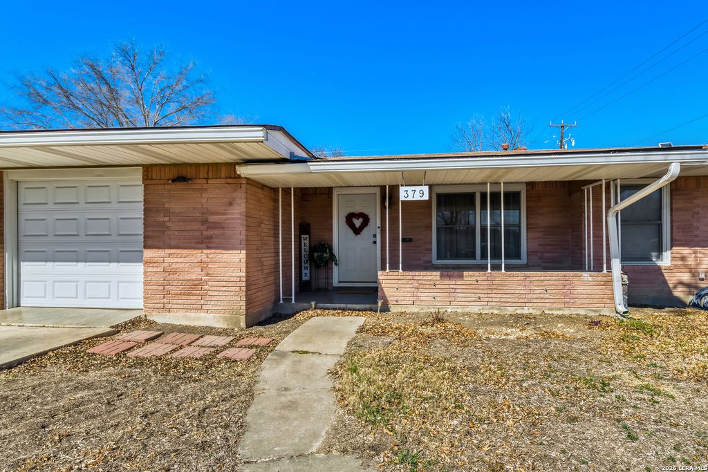 379 Pinewood, San Antonio, TX 78216