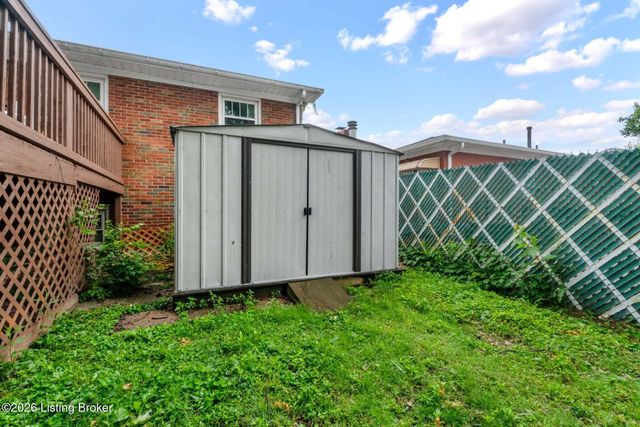 110 Alvina Way, Louisville, KY 40214