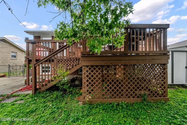 110 Alvina Way, Louisville, KY 40214