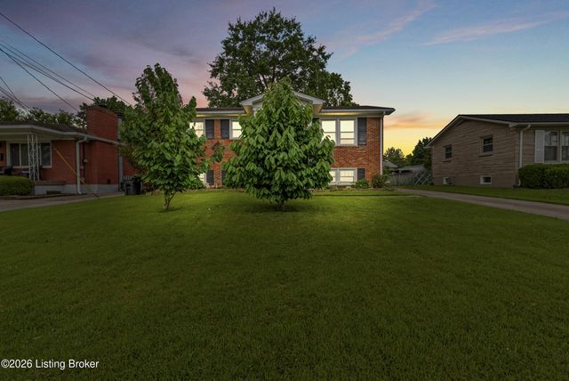 110 Alvina Way, Louisville, KY 40214