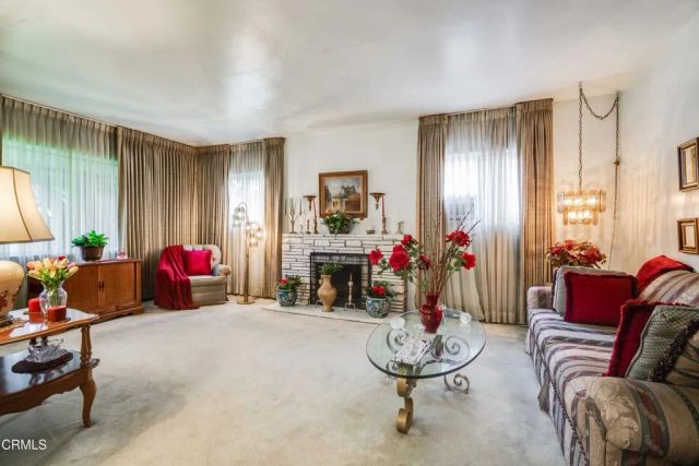 1116 S Burnside Avenue, Los Angeles, CA 90019