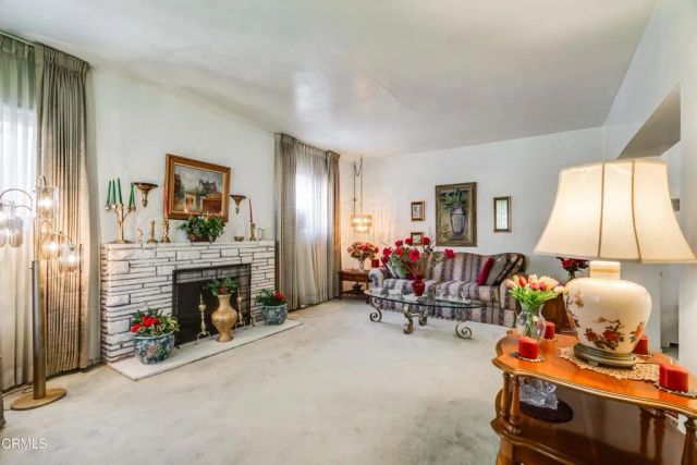 1116 S Burnside Avenue, Los Angeles, CA 90019
