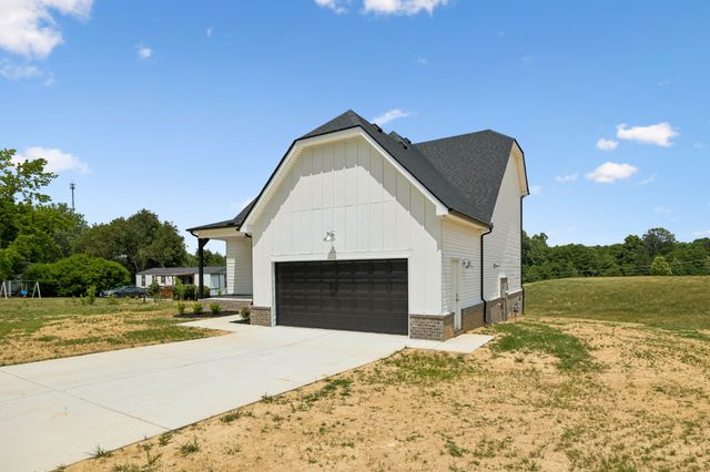 2010 Old Snow Hill Rd, Dowelltown, TN 37059