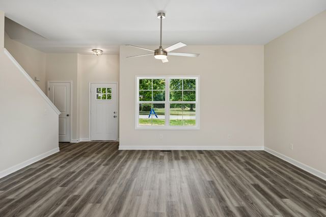 2010 Old Snow Hill Rd, Dowelltown, TN 37059