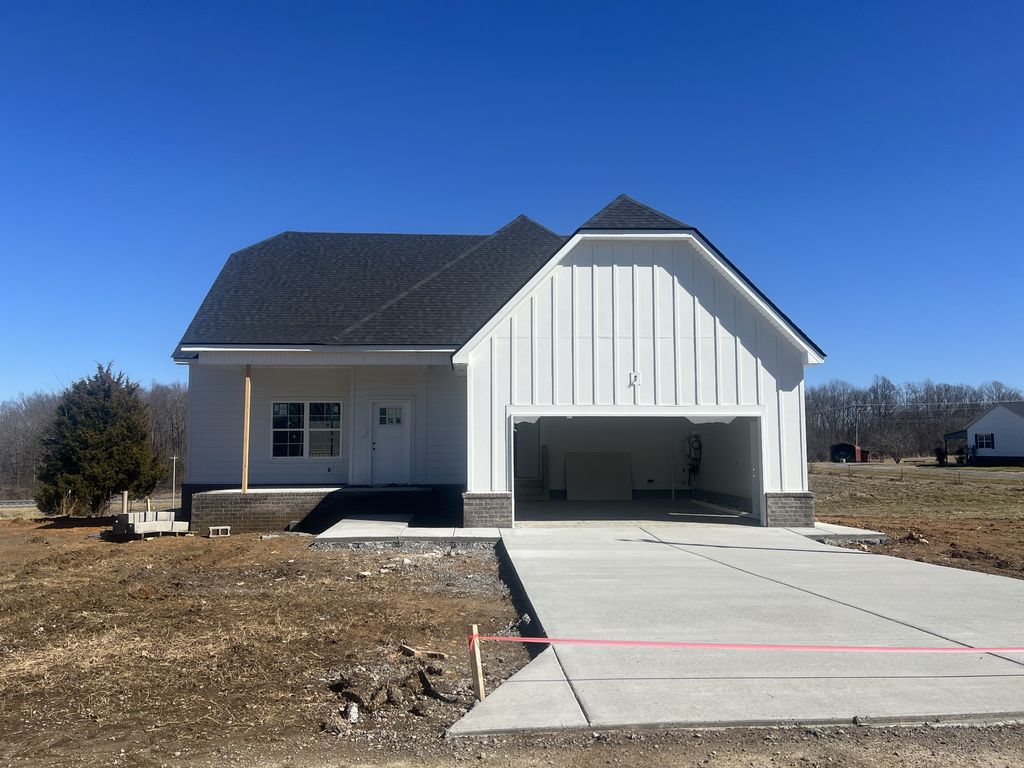 2010 Old Snow Hill Rd, Dowelltown, TN 37059