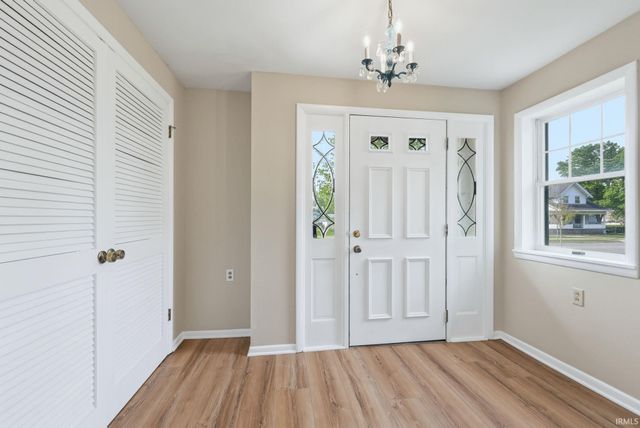 410 E 7th Street, Auburn, IN 46706