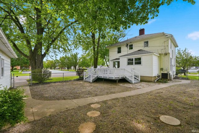 410 E 7th Street, Auburn, IN 46706