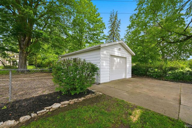410 E 7th Street, Auburn, IN 46706