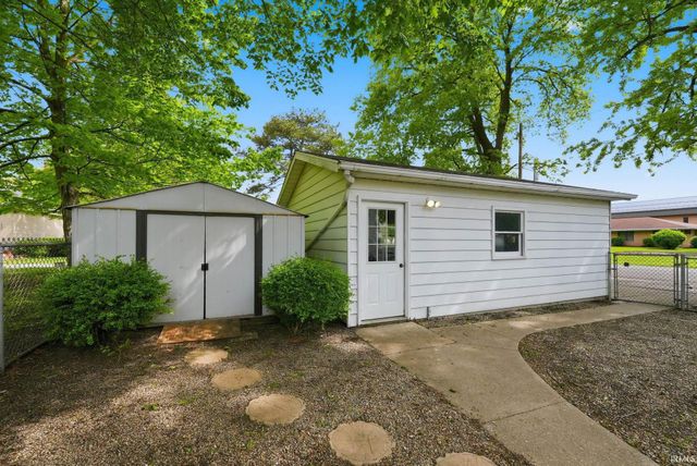 410 E 7th Street, Auburn, IN 46706