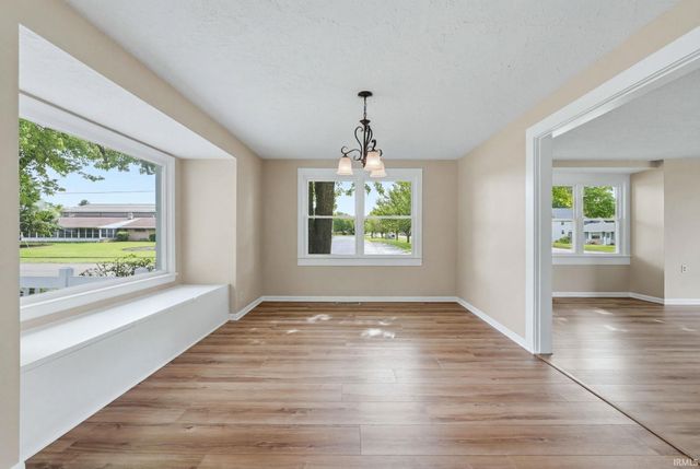 410 E 7th Street, Auburn, IN 46706