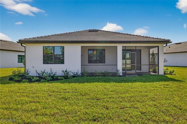 24844 Surf Haven LN, Bonita Springs, FL 34135