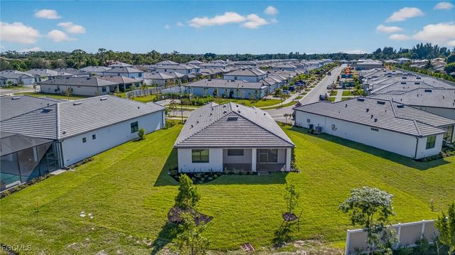 24844 Surf Haven LN, Bonita Springs, FL 34135