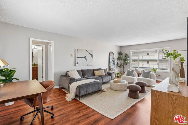 2002 4th Street 208, Santa Monica, CA 90405