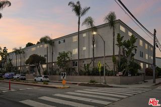 2002 4th Street 208, Santa Monica, CA 90405