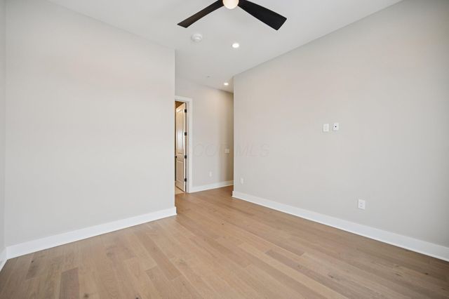 2842 Gunnison Drive, 401, Columbus, OH 43228