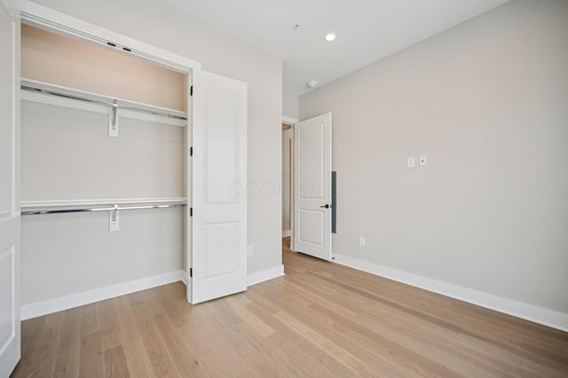 2842 Gunnison Drive, 401, Columbus, OH 43228