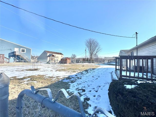 4250 Sunburst Drive, Hannibal, MO 63401