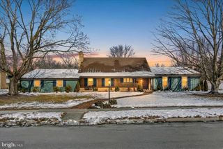 364 GRANT DR, Hanover, PA 17331