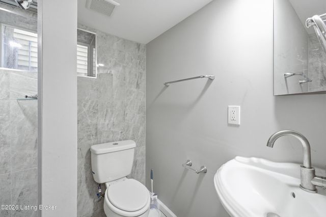105 S 43rd St, Louisville, KY 40212