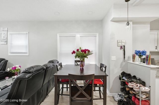 105 S 43rd St, Louisville, KY 40212