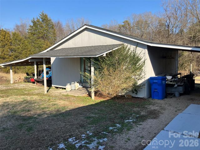 13215 Pine Bluff Road, Midland, NC 28107