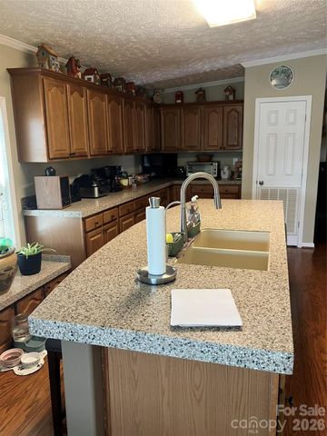 13215 Pine Bluff Road, Midland, NC 28107