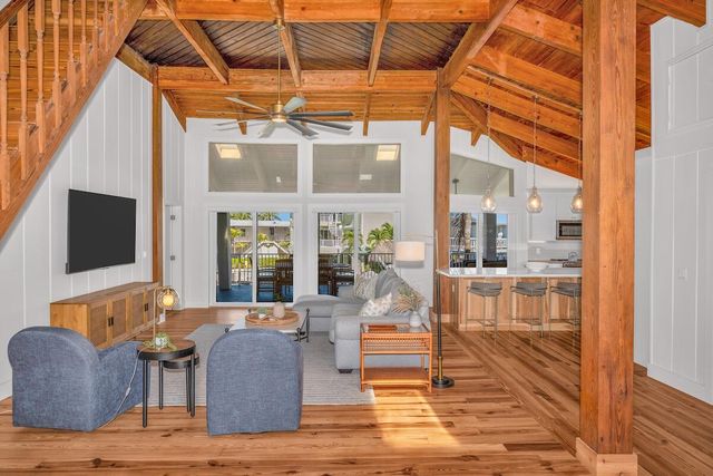 218 Bristol Court, Key Largo, FL 33070