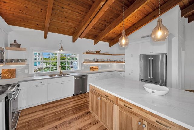 218 Bristol Court, Key Largo, FL 33070