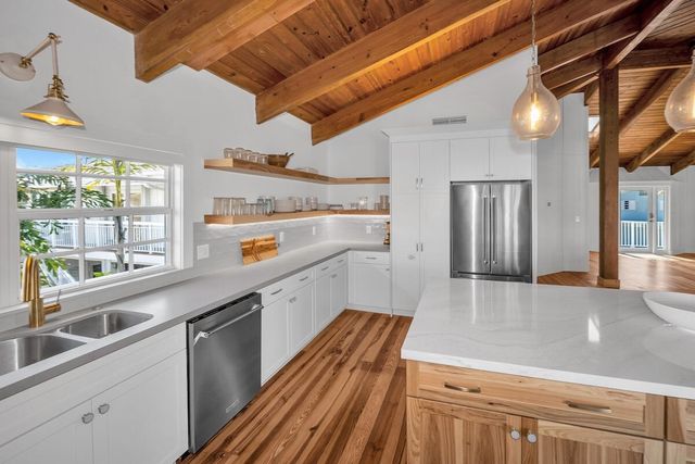 218 Bristol Court, Key Largo, FL 33070