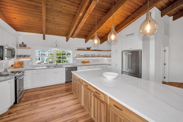 218 Bristol Court, Key Largo, FL 33070