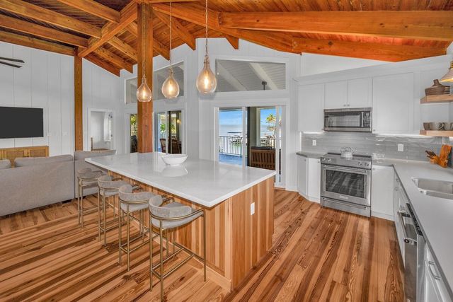 218 Bristol Court, Key Largo, FL 33070