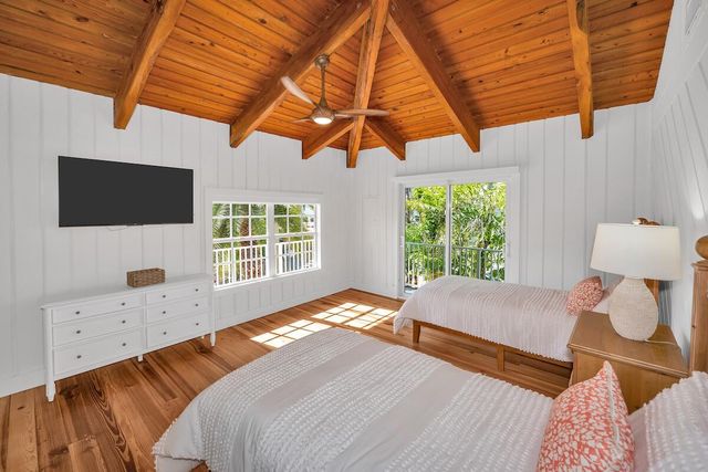 218 Bristol Court, Key Largo, FL 33070