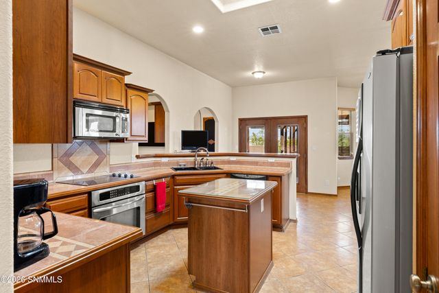 2355 Rincon De Amigos, Las Cruces, NM 88012