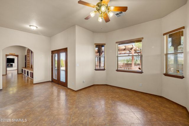 2355 Rincon De Amigos, Las Cruces, NM 88012
