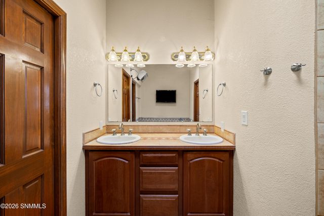 2355 Rincon De Amigos, Las Cruces, NM 88012