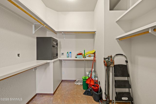 2355 Rincon De Amigos, Las Cruces, NM 88012