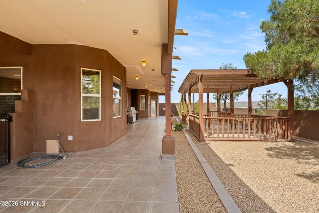 2355 Rincon De Amigos, Las Cruces, NM 88012