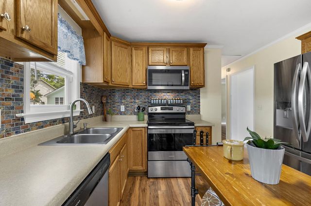 916 Hillsboro Drive, Charleston, SC 29407