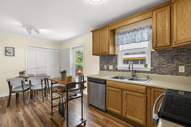 916 Hillsboro Drive, Charleston, SC 29407