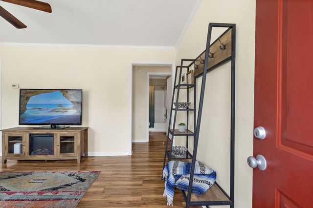 916 Hillsboro Drive, Charleston, SC 29407