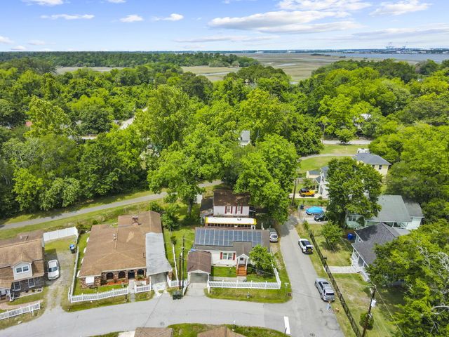 916 Hillsboro Drive, Charleston, SC 29407