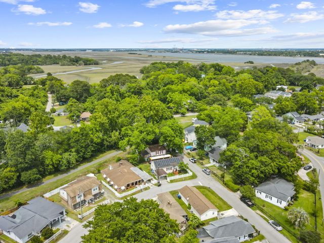 916 Hillsboro Drive, Charleston, SC 29407