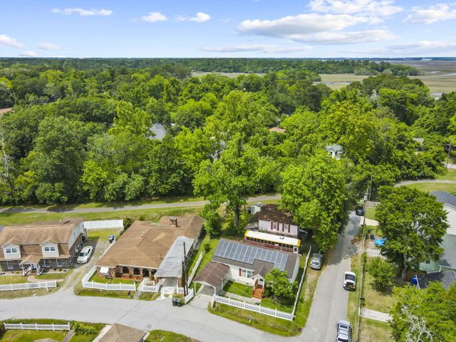 916 Hillsboro Drive, Charleston, SC 29407